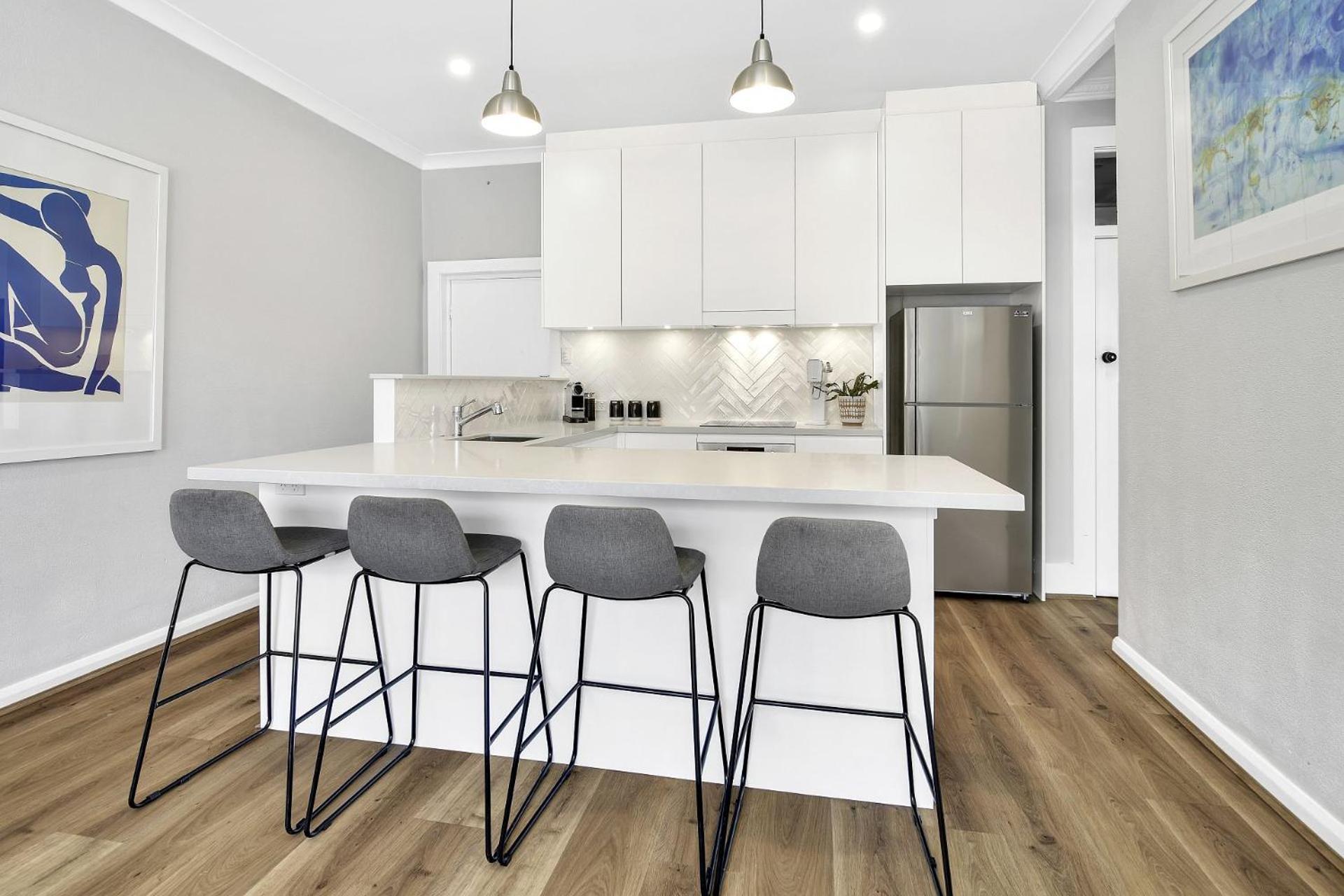 Stylish, Sunny & Spacious 2 Bedroom Apartment, Mosman Sydney Luaran gambar